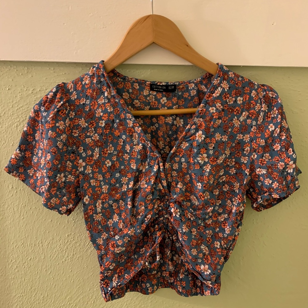 Floral Crop Top!💐
